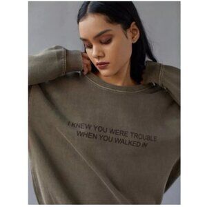 UO x Taylor Swift Red Taylor's Version SAND Small oversized Sweatshirt